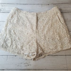 MM‎ couture lace eyelet cream shorts pockets size medium cottagecore vibes